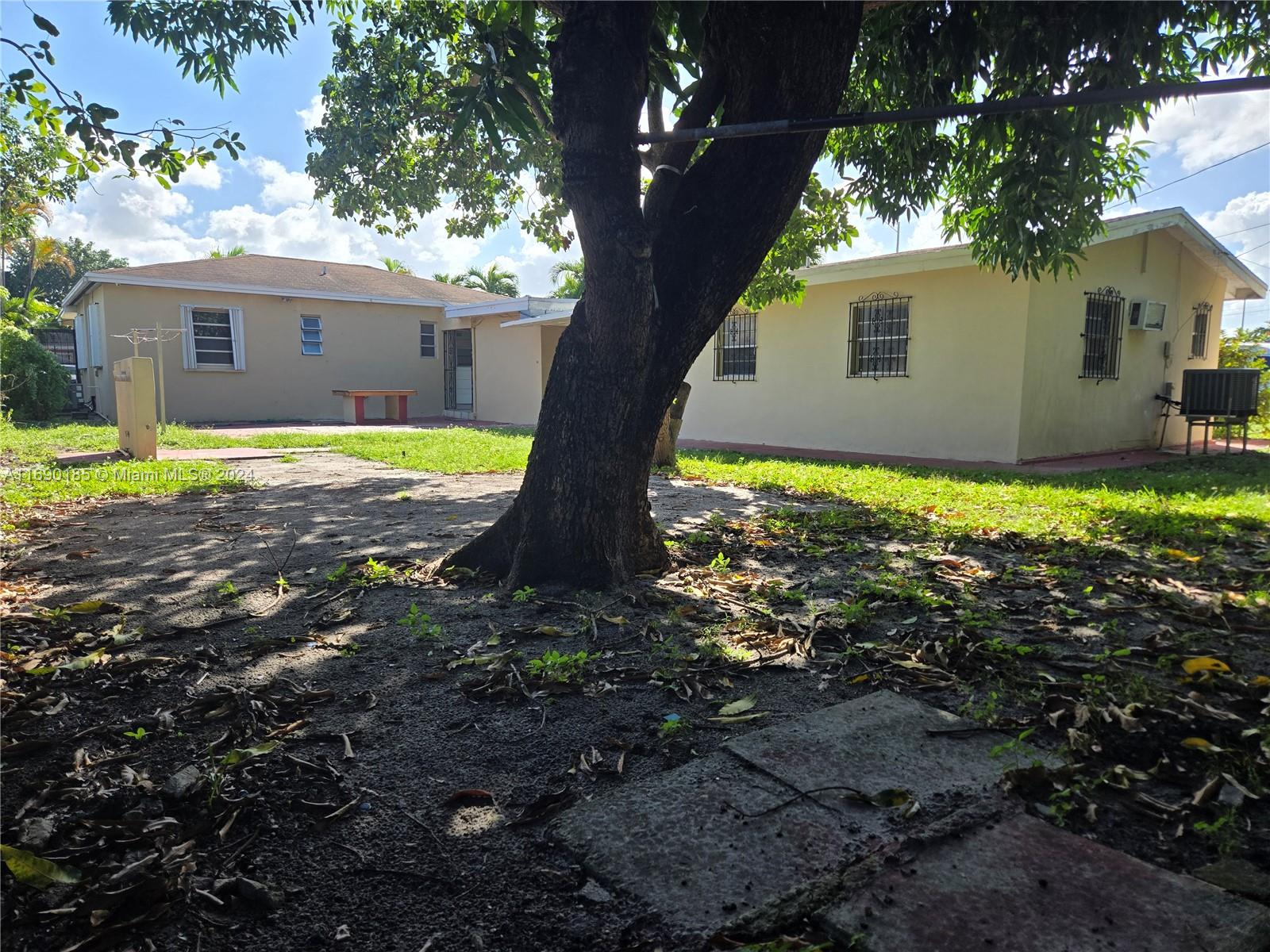 HIALEAH 13TH ADDN AMD PL - Residential