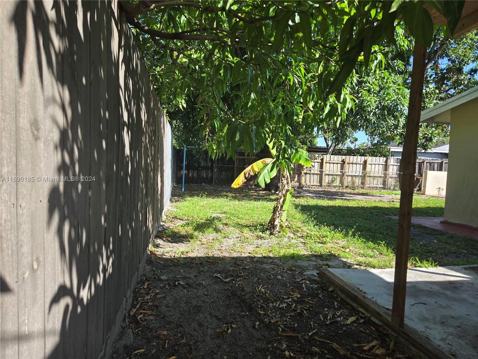 HIALEAH 13TH ADDN AMD PL - Residential