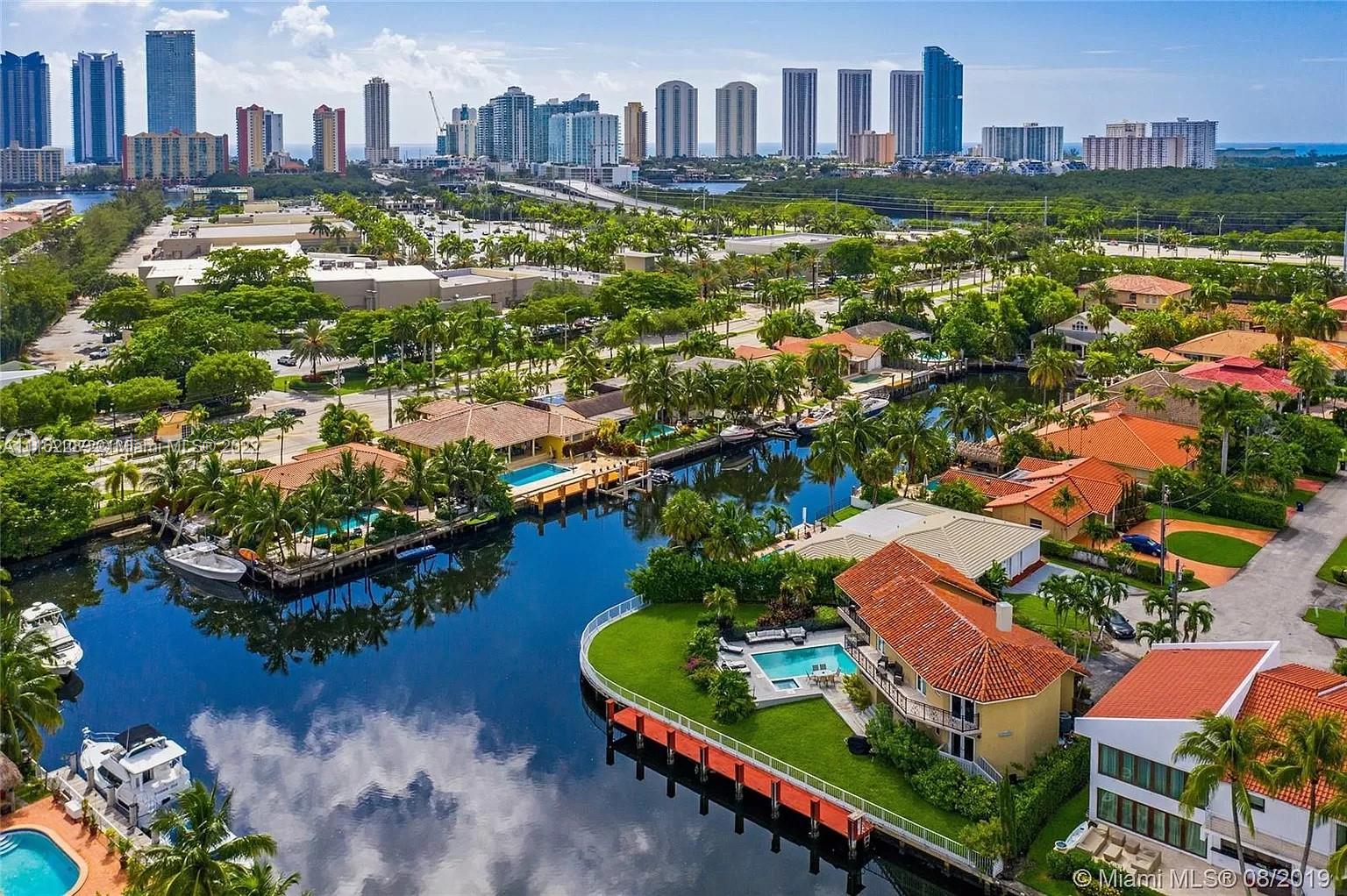 EASTERN SHORES - Residential