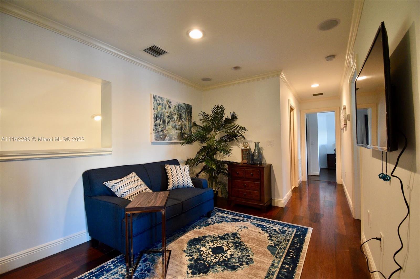 EASTERN SHORES - Residential