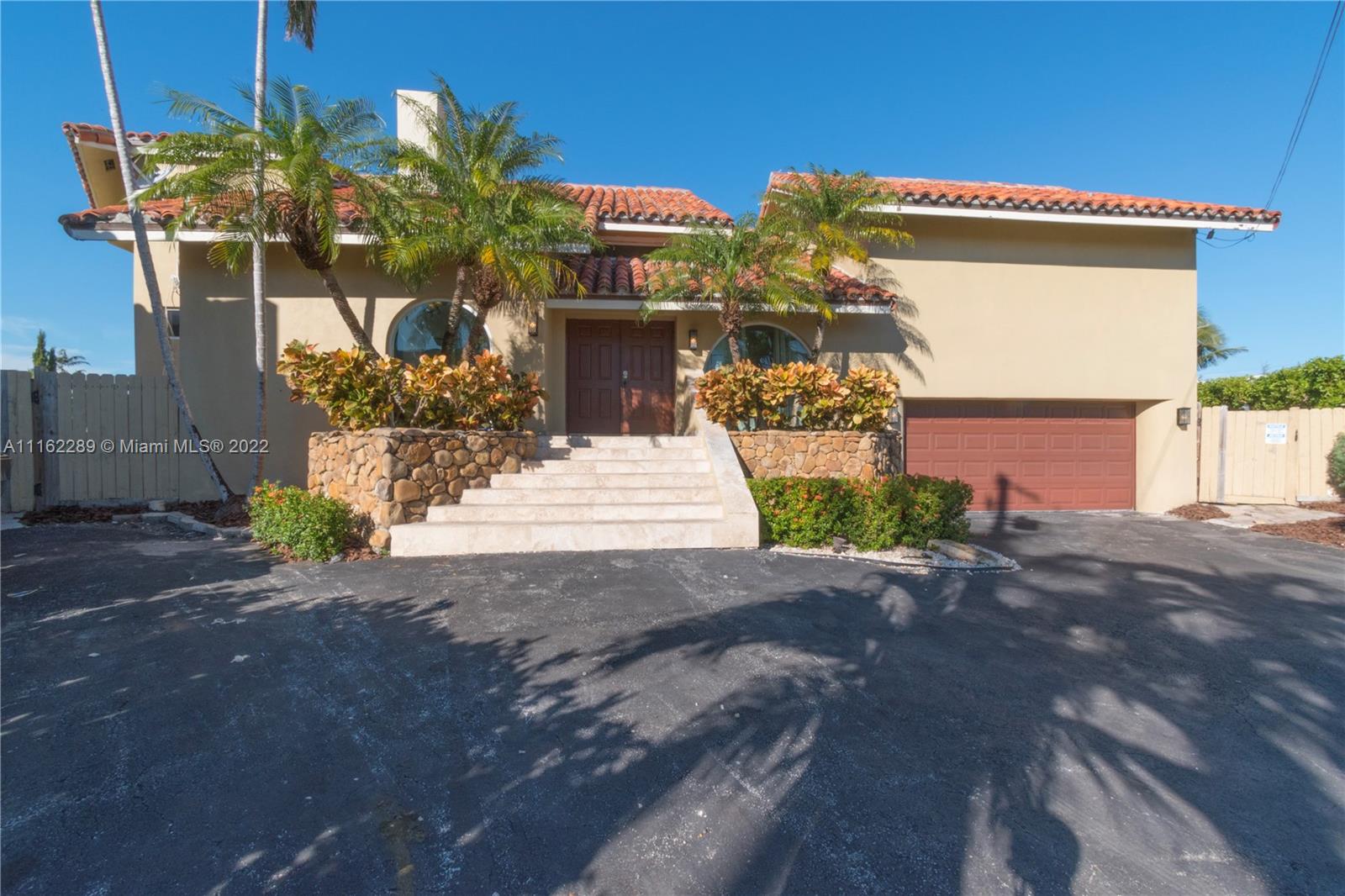EASTERN SHORES - Residential
