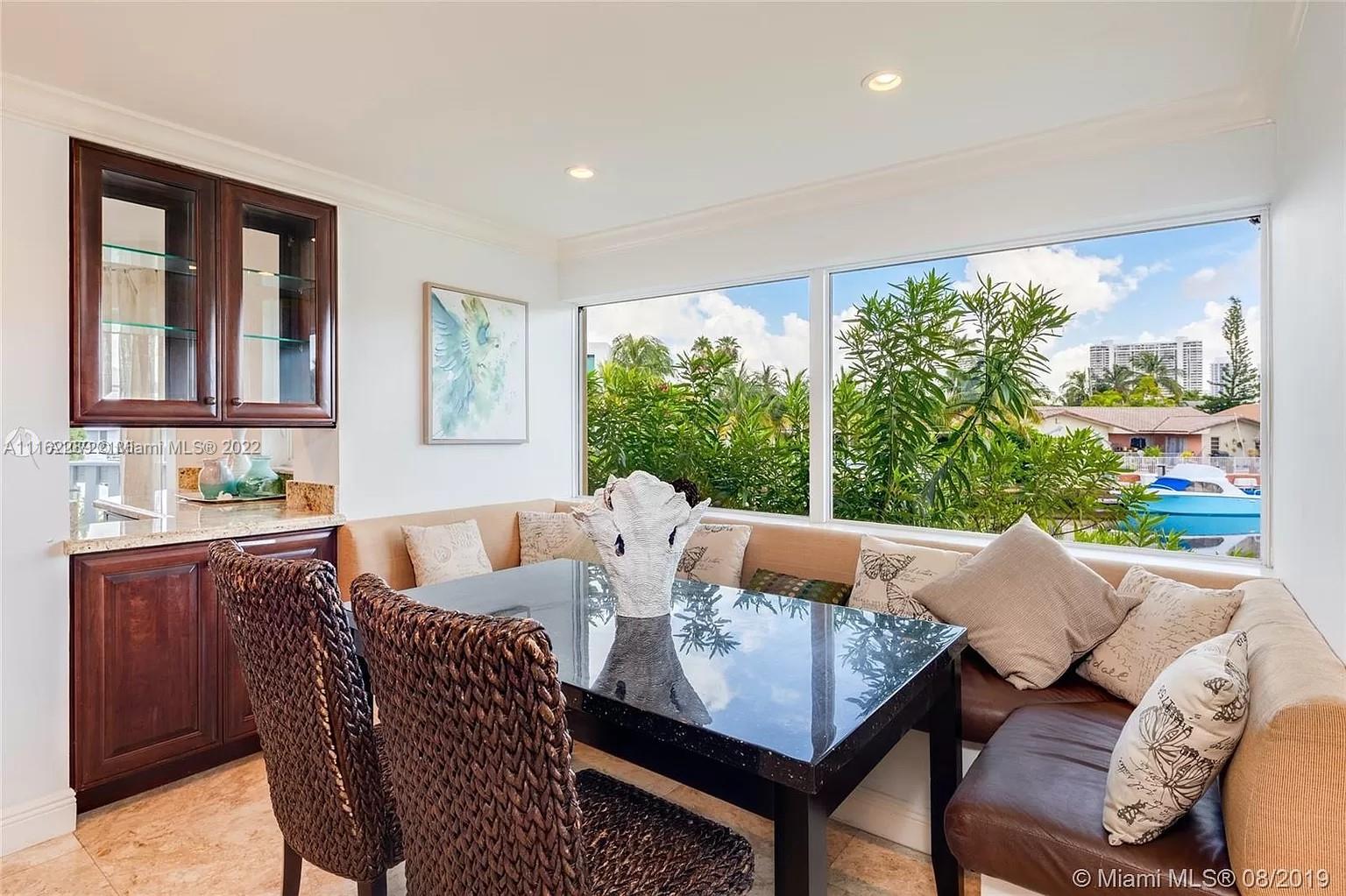 EASTERN SHORES - Residential