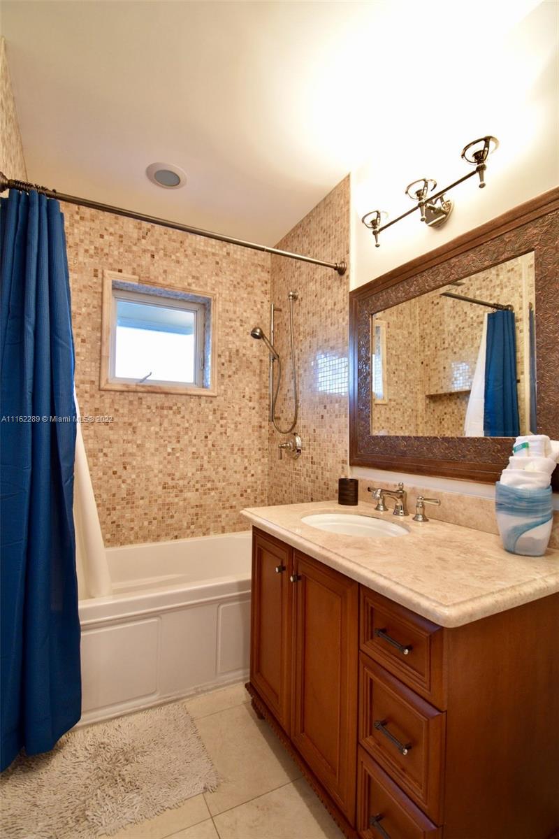 EASTERN SHORES - Residential