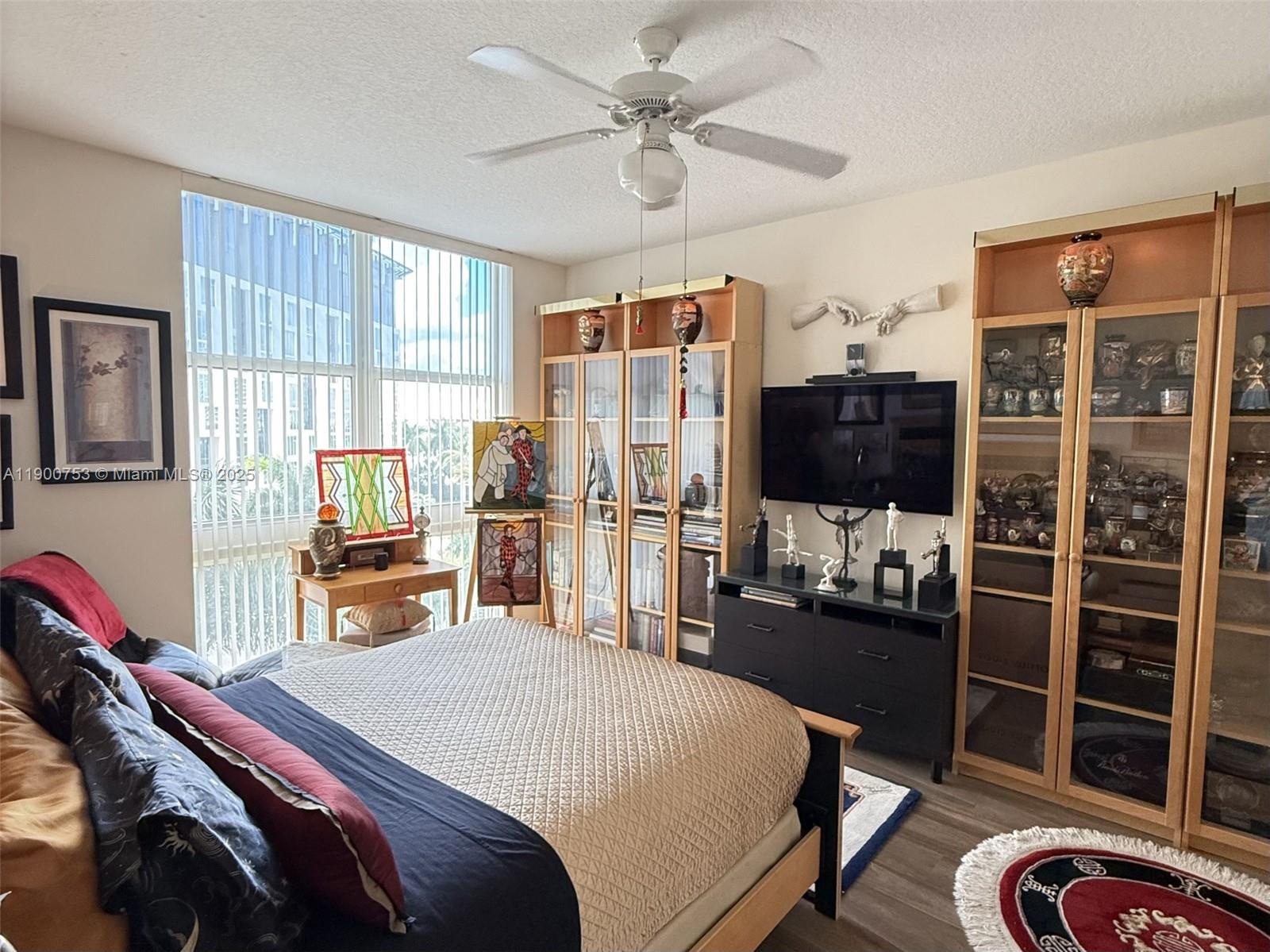 CITYPLACE SOUTH TOWER CON - Residential