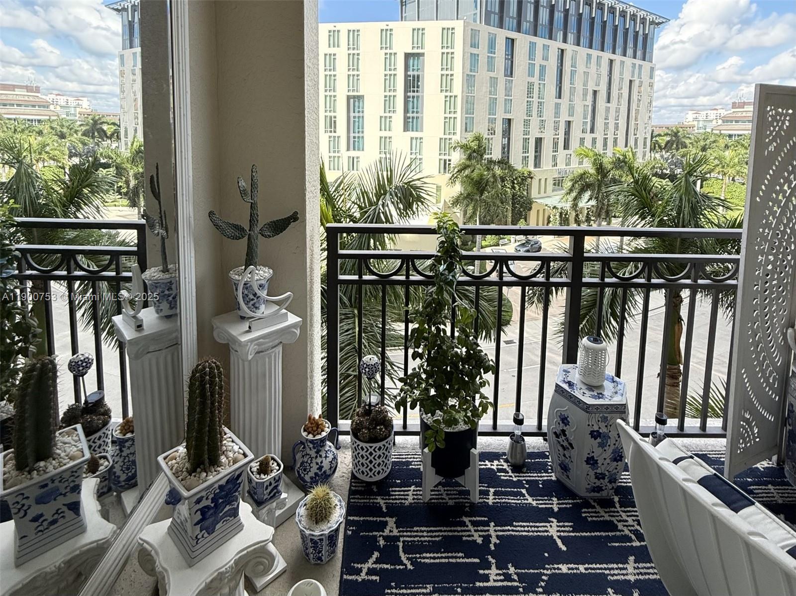 CITYPLACE SOUTH TOWER CON - Residential