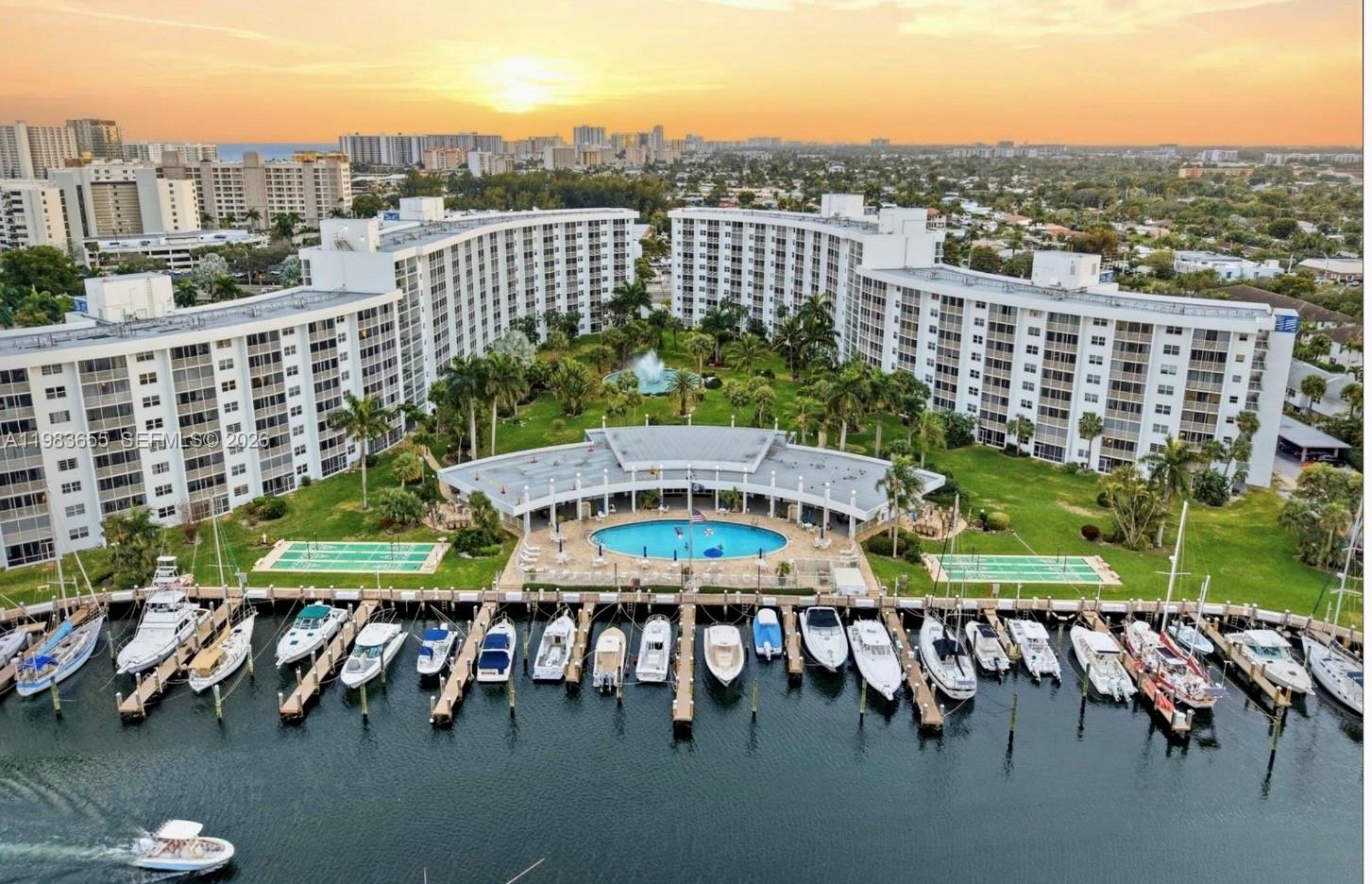 2731 NE 14th St Cswy 335