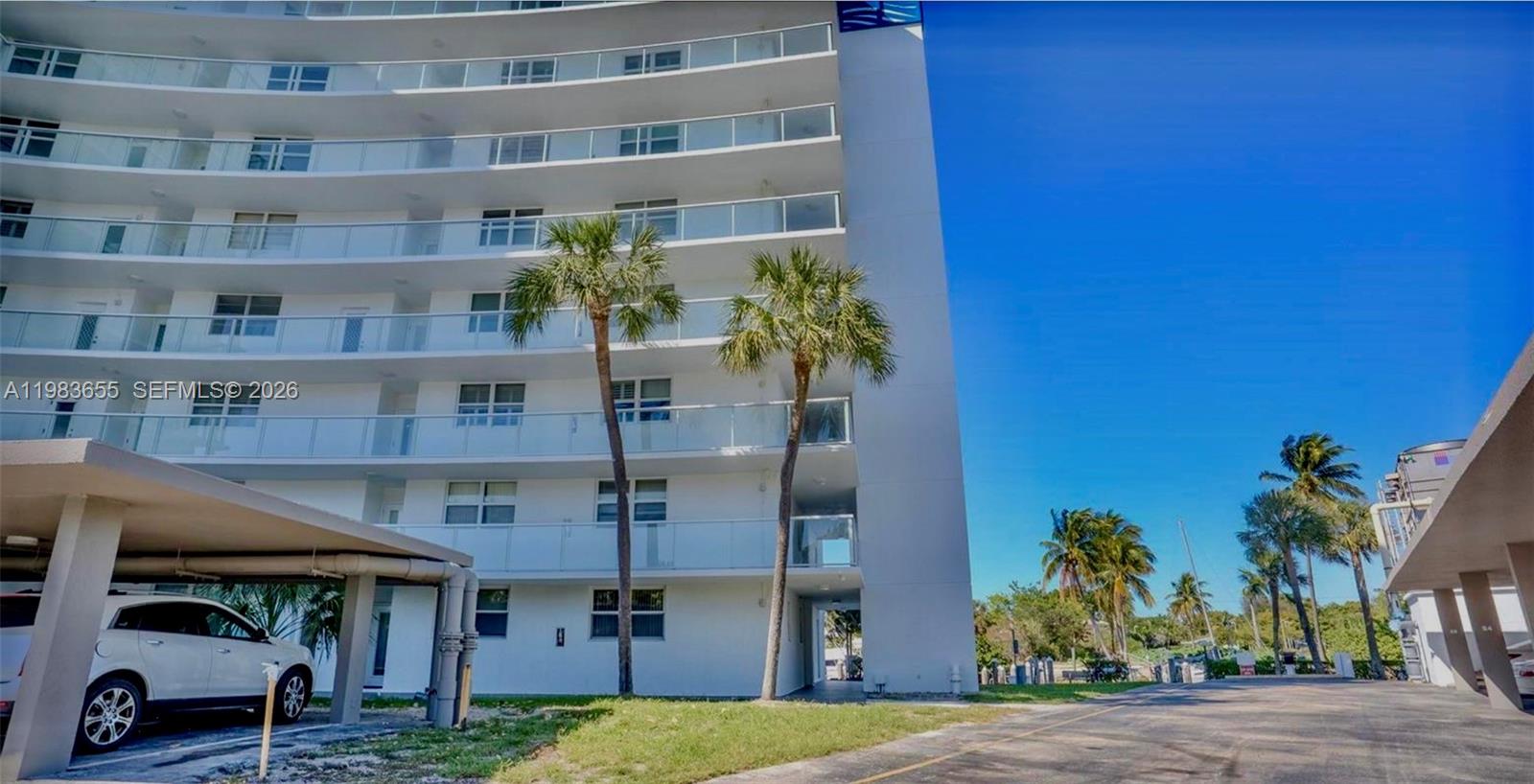 2731 NE 14th St Cswy 335