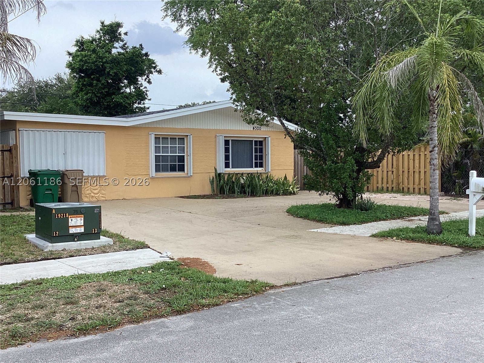 4320 SW 56th Ave