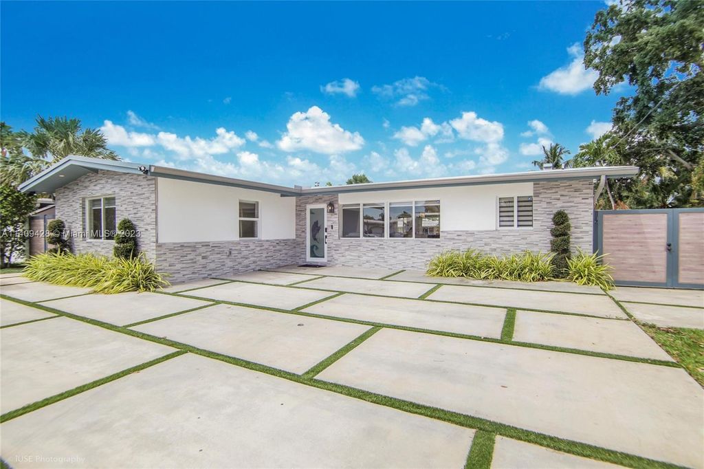 Photo of 2419 Marathon Ln, Fort Lauderdale, FL 33312 (MLS # A11409428)