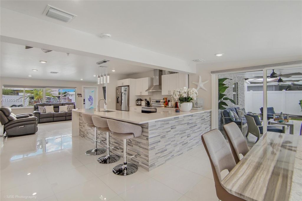 Photo of 2419 Marathon Ln, Fort Lauderdale, FL 33312 (MLS # A11409428)