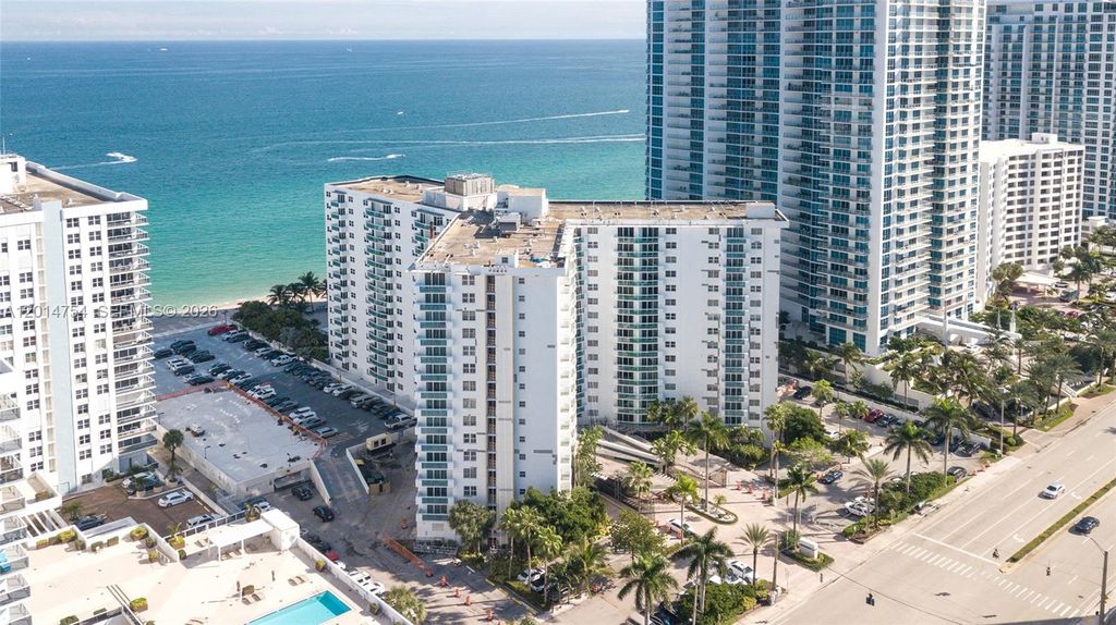 Photo of 3001 S Ocean Dr #1623, Hollywood, FL 33019 (MLS # A12014754)