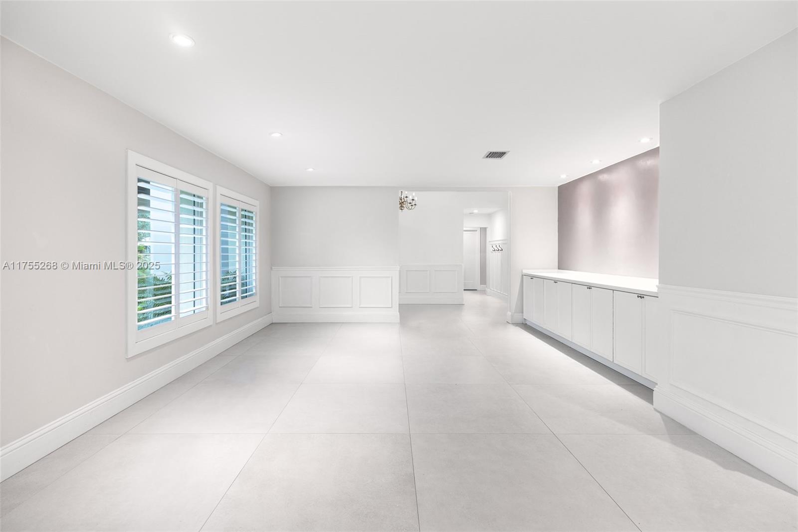 LIVE OAK ESTATES - Residential