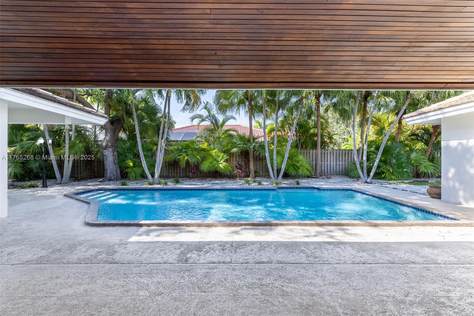 LIVE OAK ESTATES - Residential