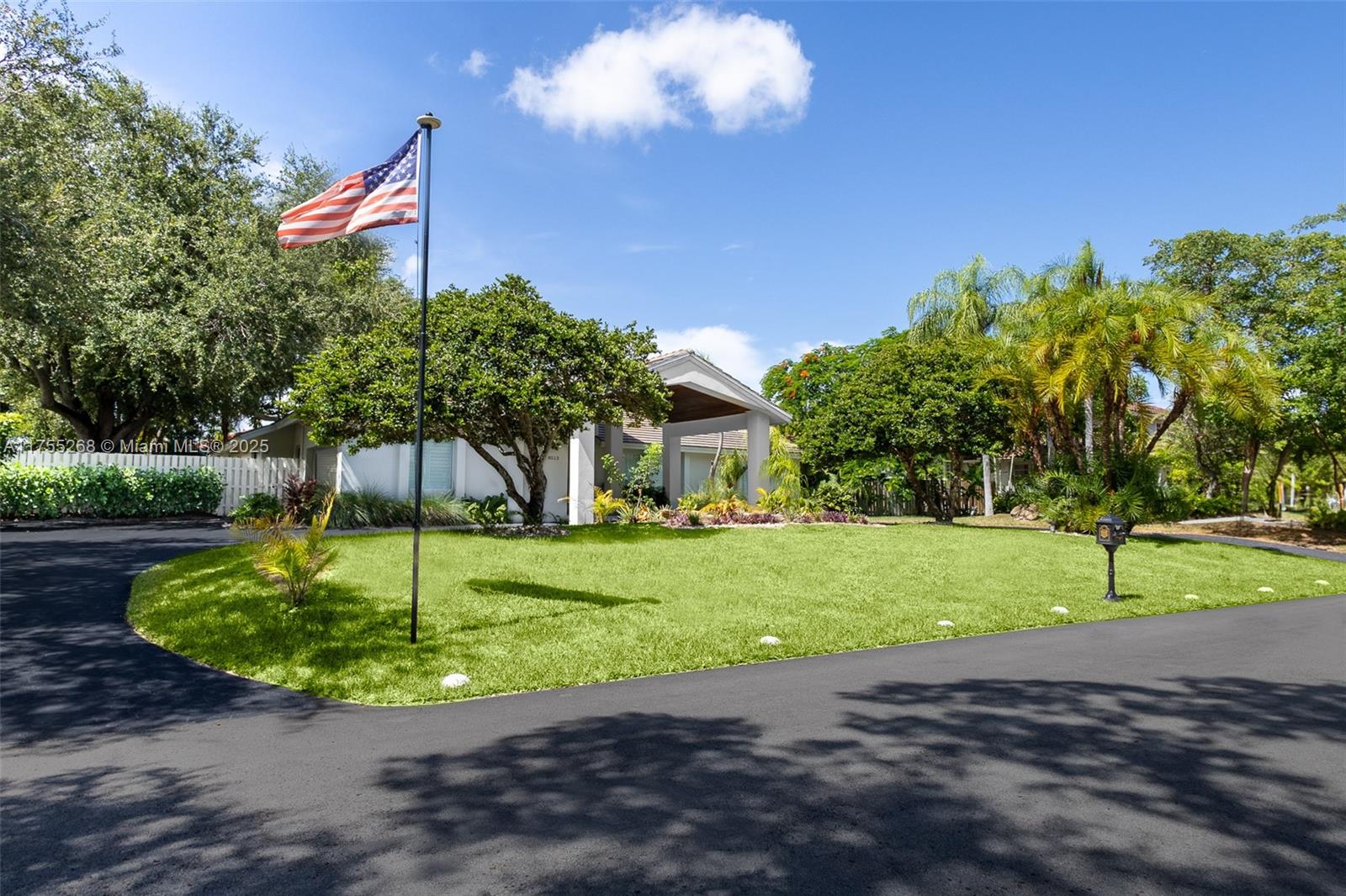 LIVE OAK ESTATES - Residential