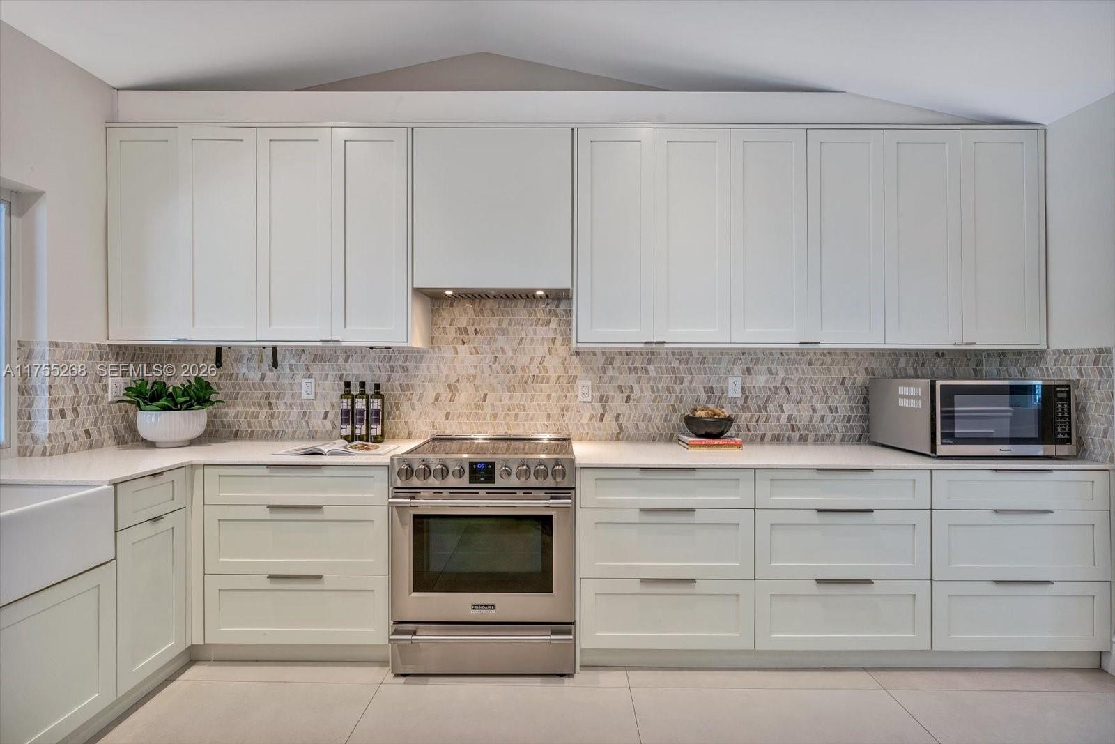 LIVE OAK ESTATES - Residential