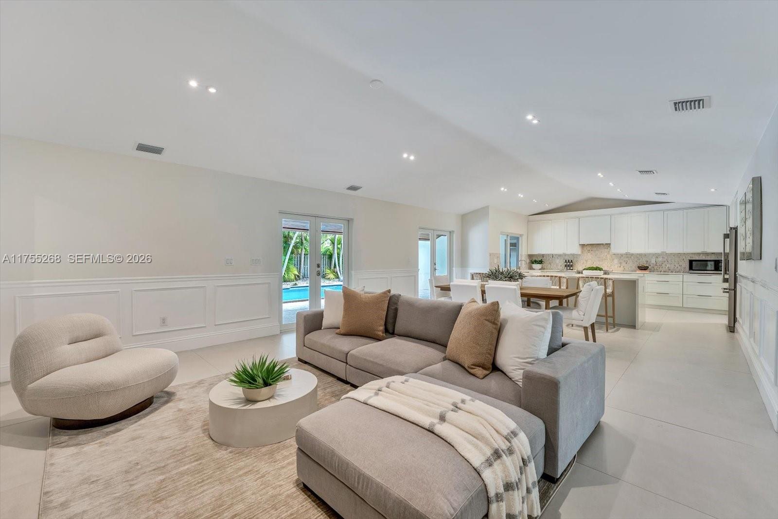 LIVE OAK ESTATES - Residential