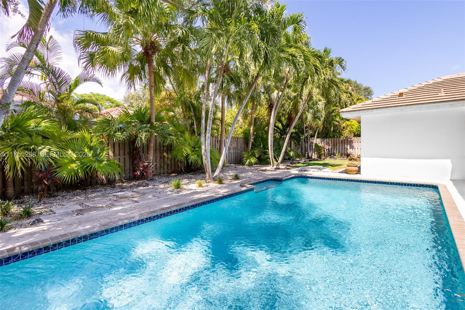 LIVE OAK ESTATES - Residential