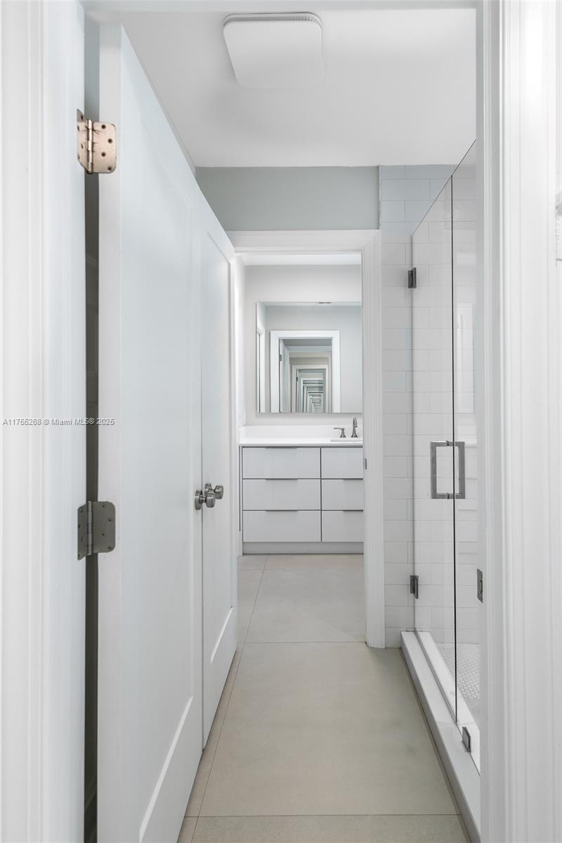 LIVE OAK ESTATES - Residential