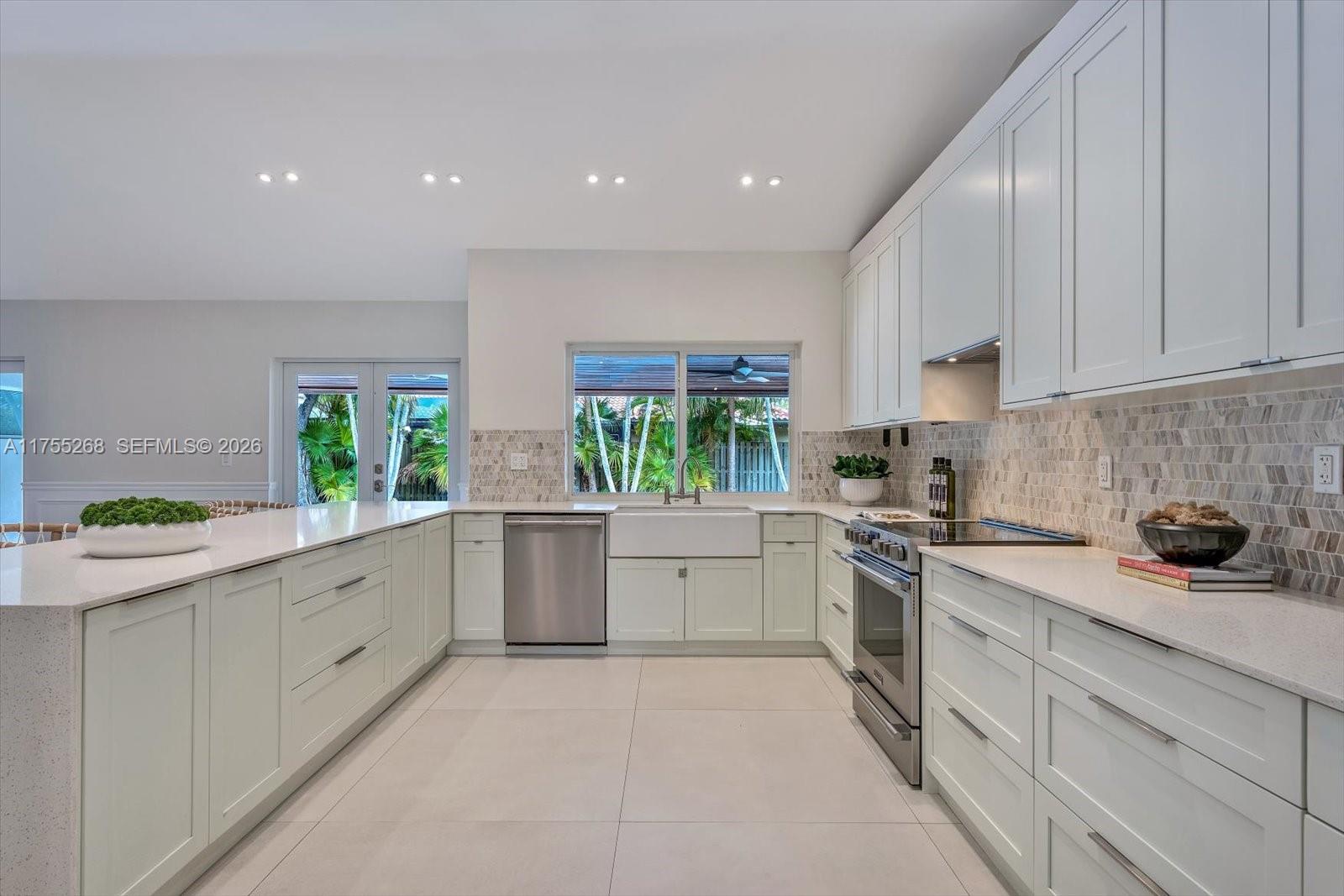 LIVE OAK ESTATES - Residential