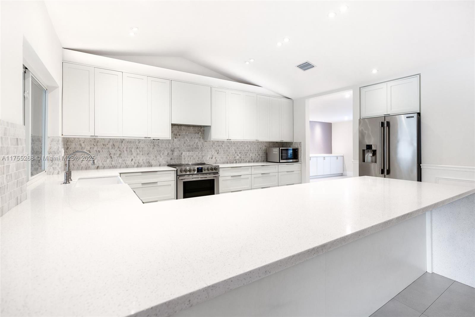 LIVE OAK ESTATES - Residential