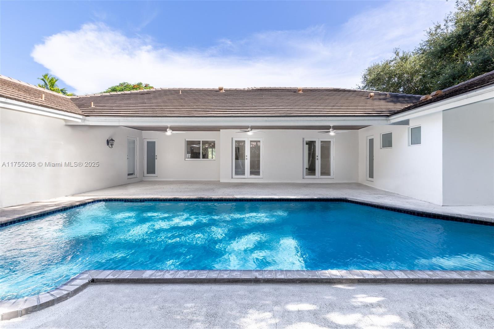 LIVE OAK ESTATES - Residential