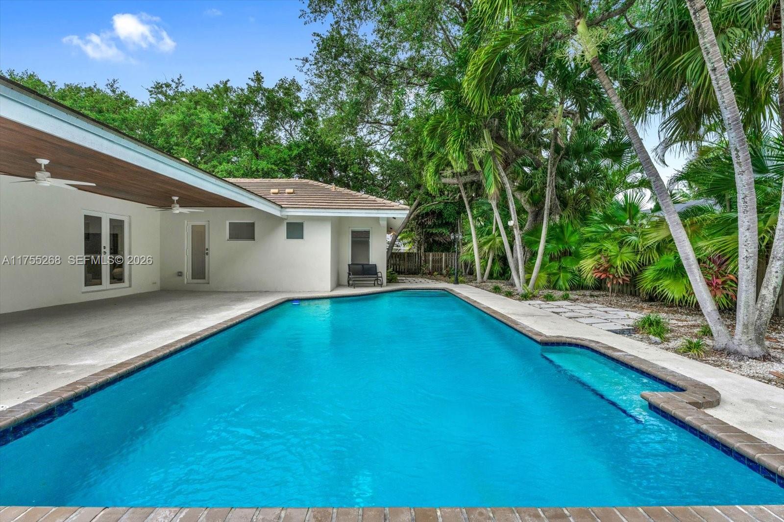 LIVE OAK ESTATES - Residential
