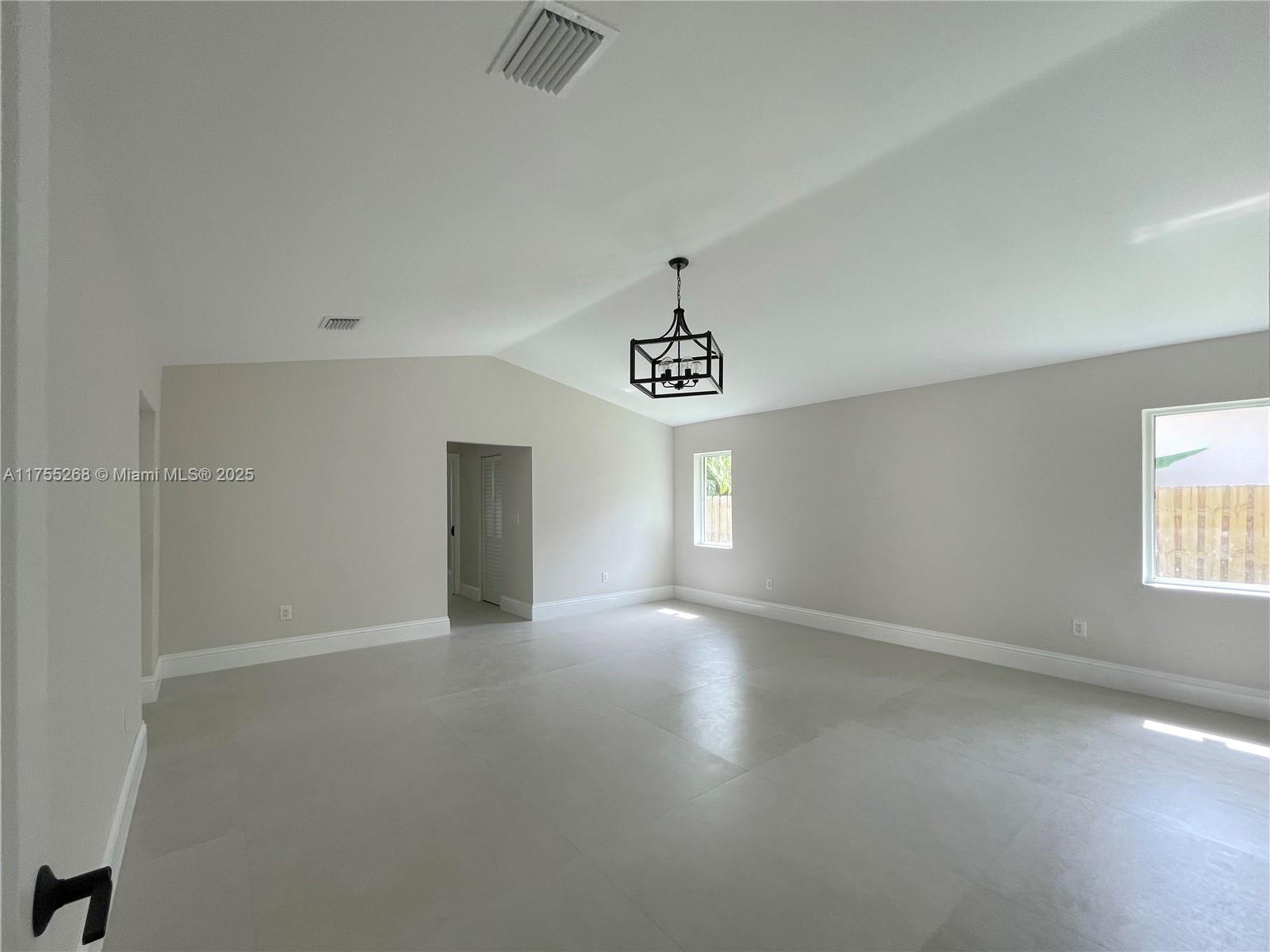 8513 SW 169 Ter