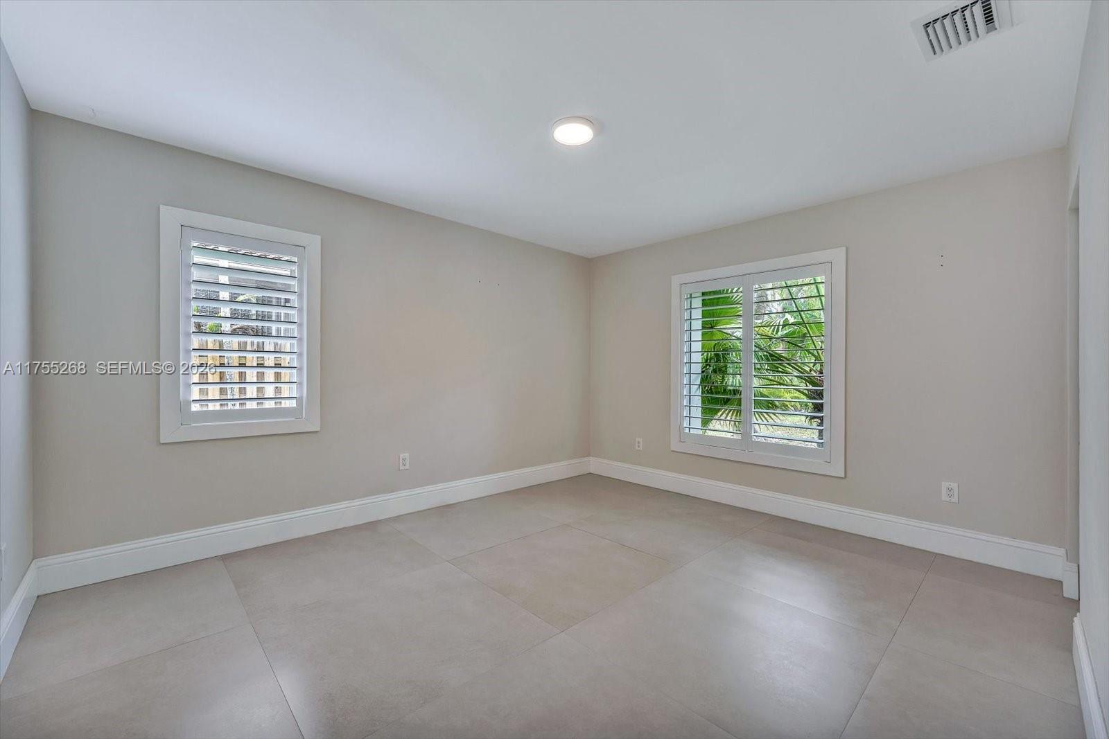 LIVE OAK ESTATES - Residential