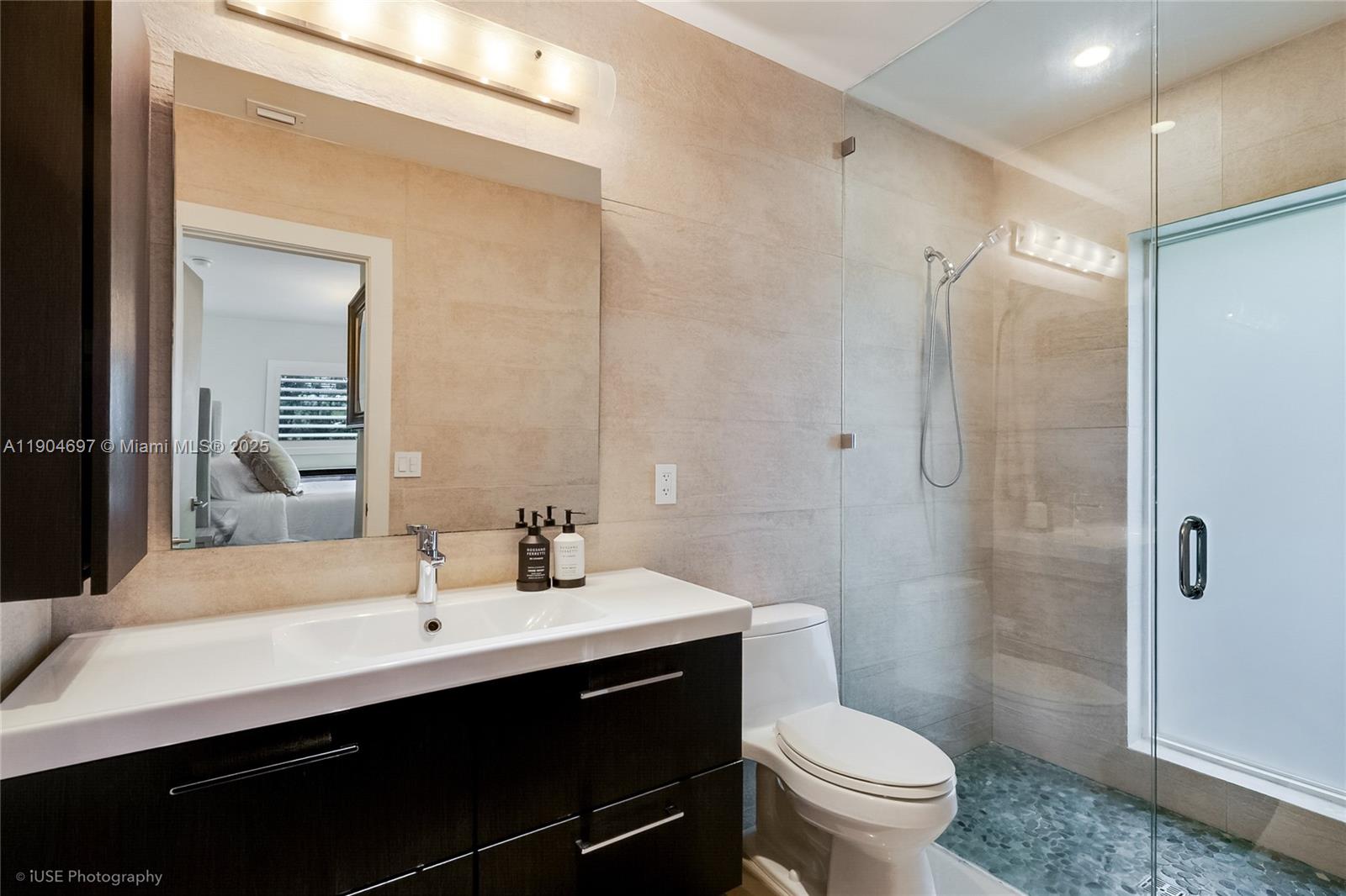 CORAL GABLES RIVIERA SEC - Residential Lease