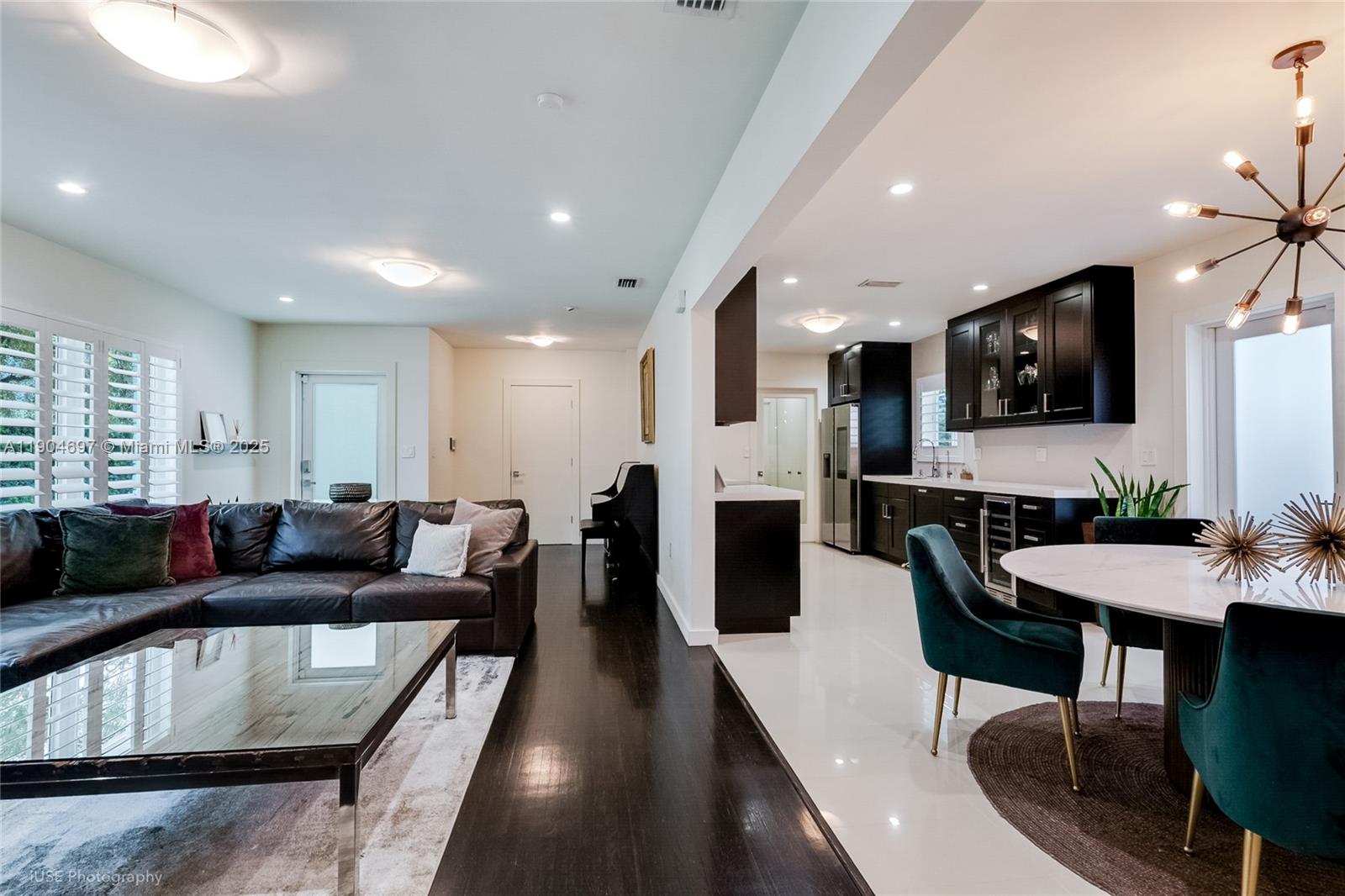 CORAL GABLES RIVIERA SEC - Residential Lease