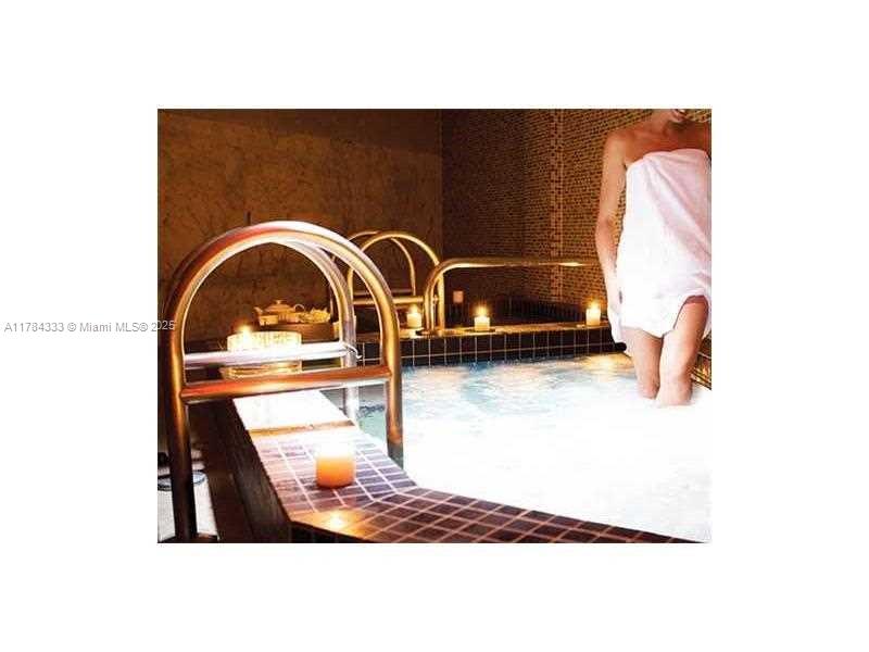 VIZCAYNE SOUTH CONDO - Residential