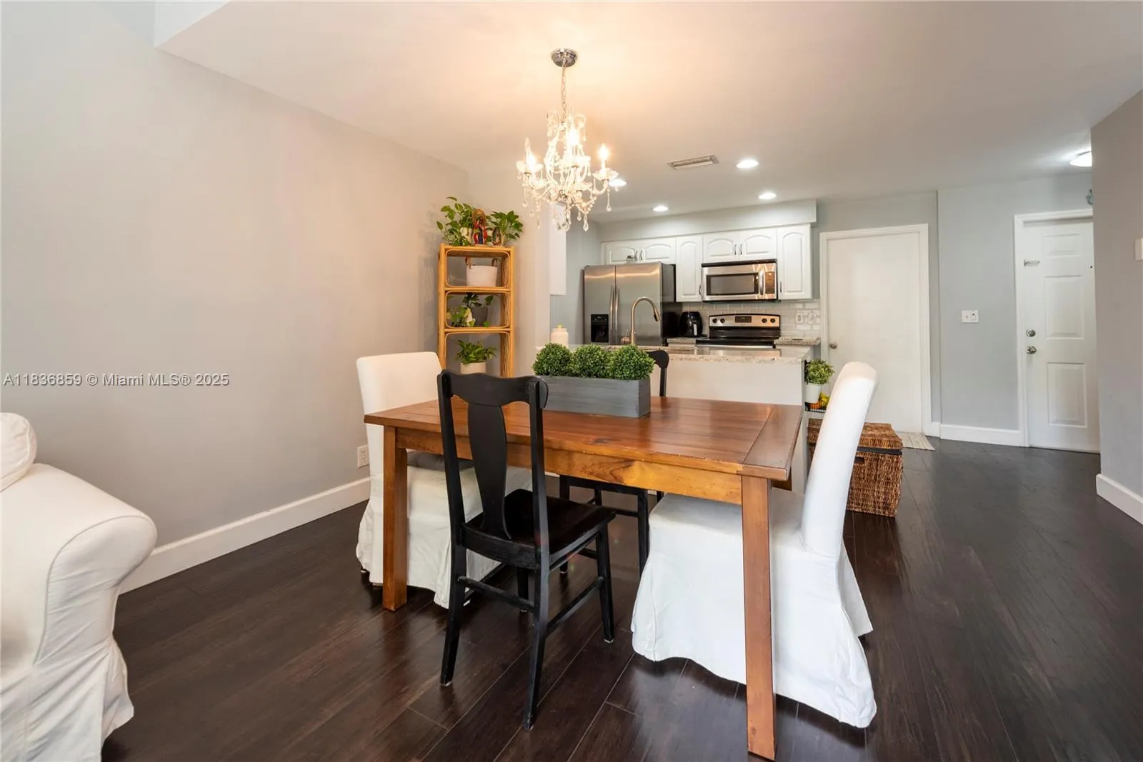 Weston, Florida 33327, United States, 2 Bedrooms Bedrooms, ,2 BathroomsBathrooms,Residential,Active,167874