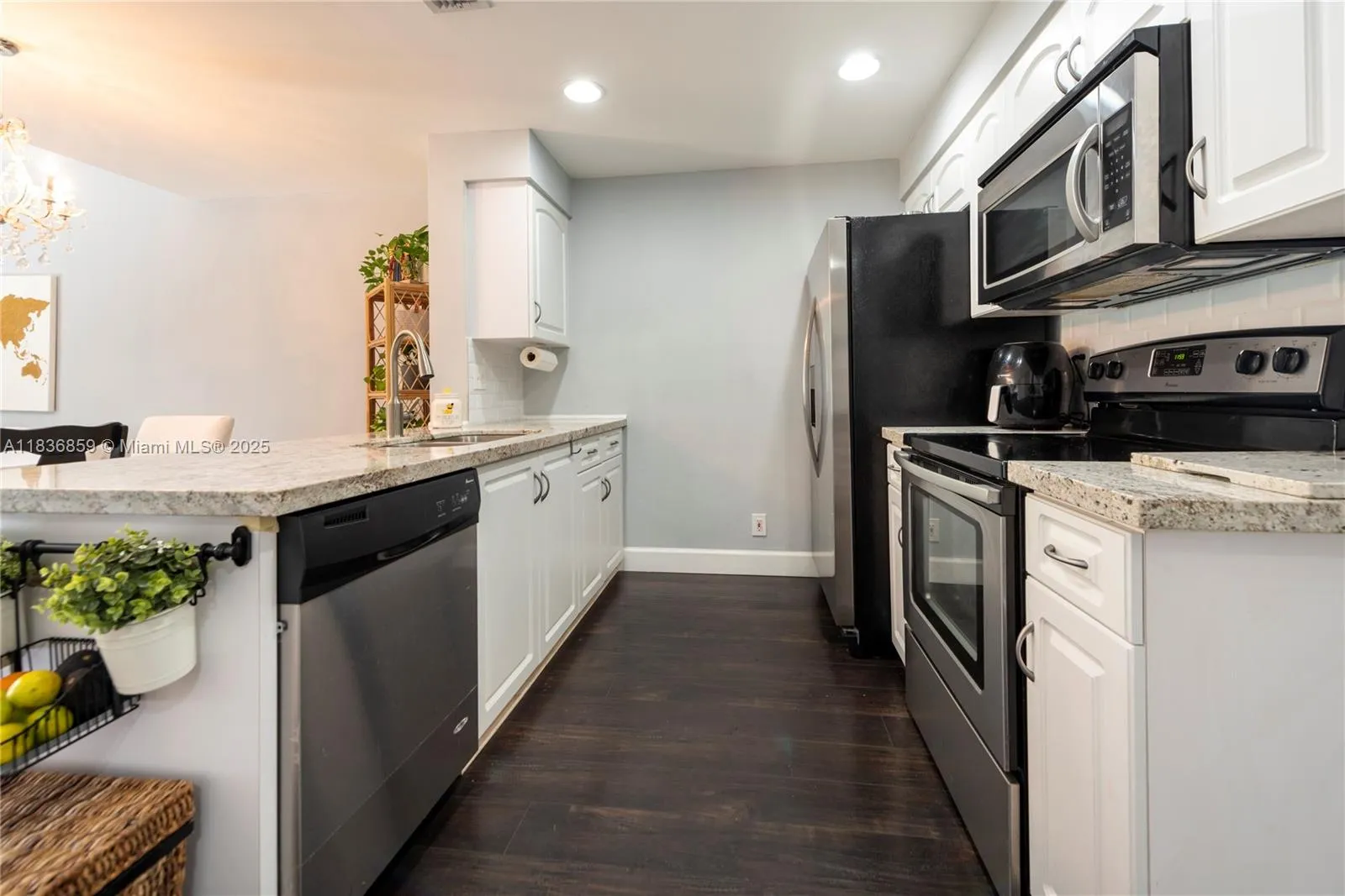 Weston, Florida 33327, United States, 2 Bedrooms Bedrooms, ,2 BathroomsBathrooms,Residential,Active,167874