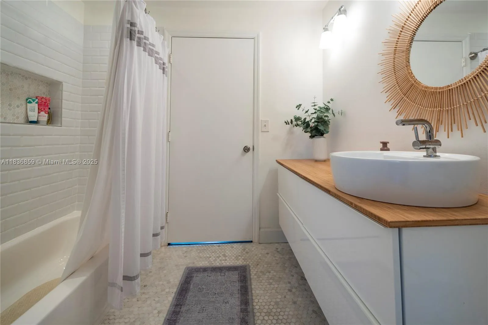 Weston, Florida 33327, United States, 2 Bedrooms Bedrooms, ,2 BathroomsBathrooms,Residential,Active,167874