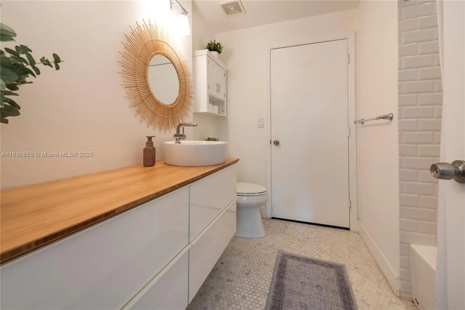 Weston, Florida 33327, United States, 2 Bedrooms Bedrooms, ,2 BathroomsBathrooms,Residential,Active,167874