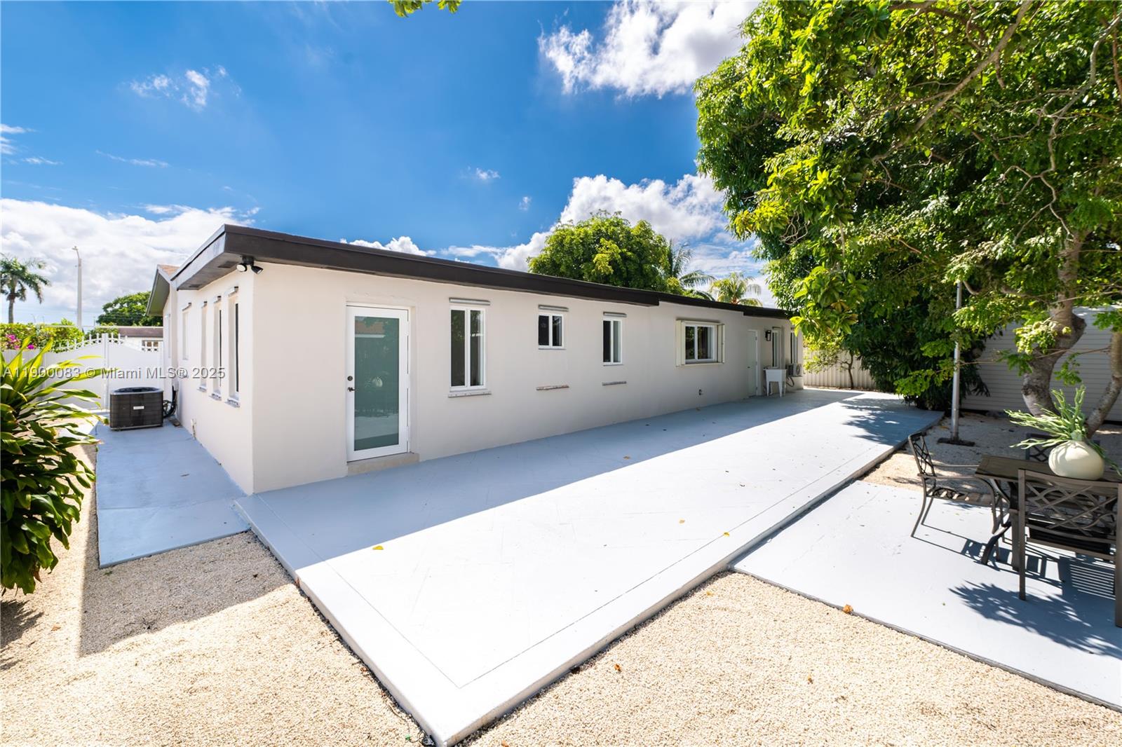 PALMETTO GDNS - Residential