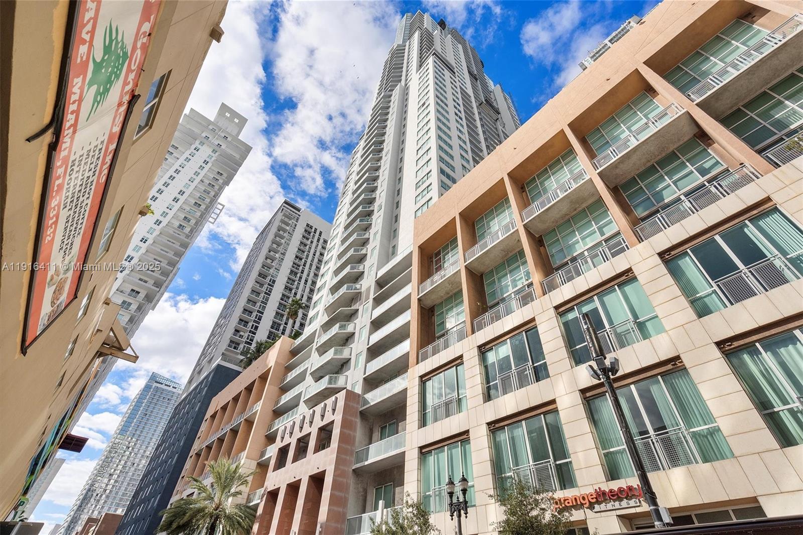 VIZCAYNE SOUTH CONDO - Residential