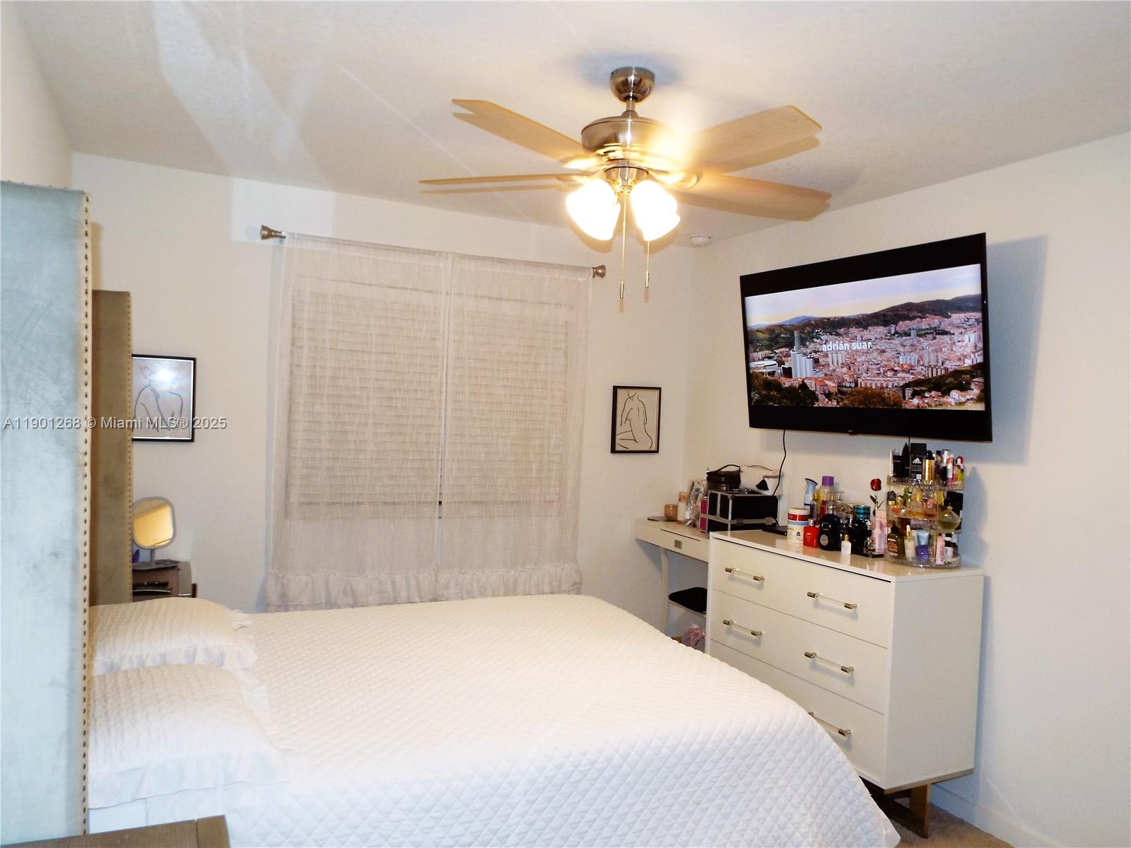 TOWNS AT SEASCAPE - Residential