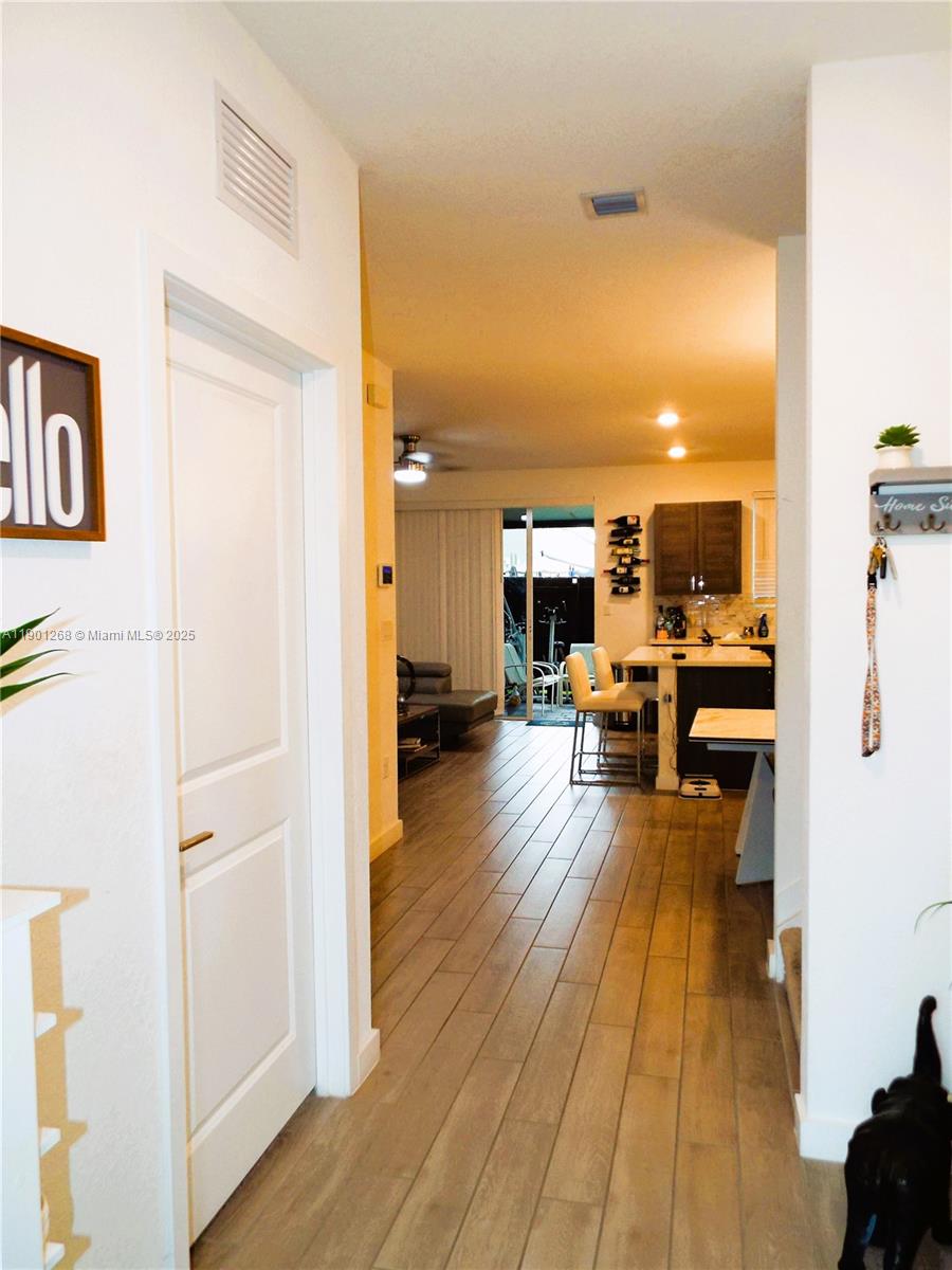 TOWNS AT SEASCAPE - Residential