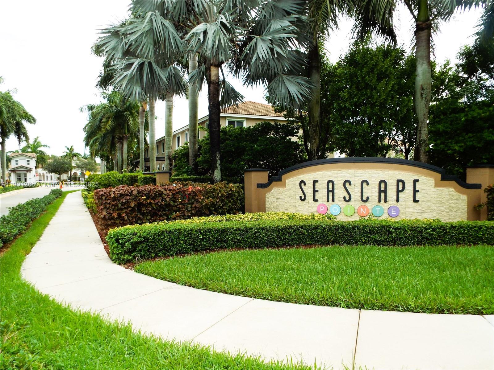 TOWNS AT SEASCAPE - Residential