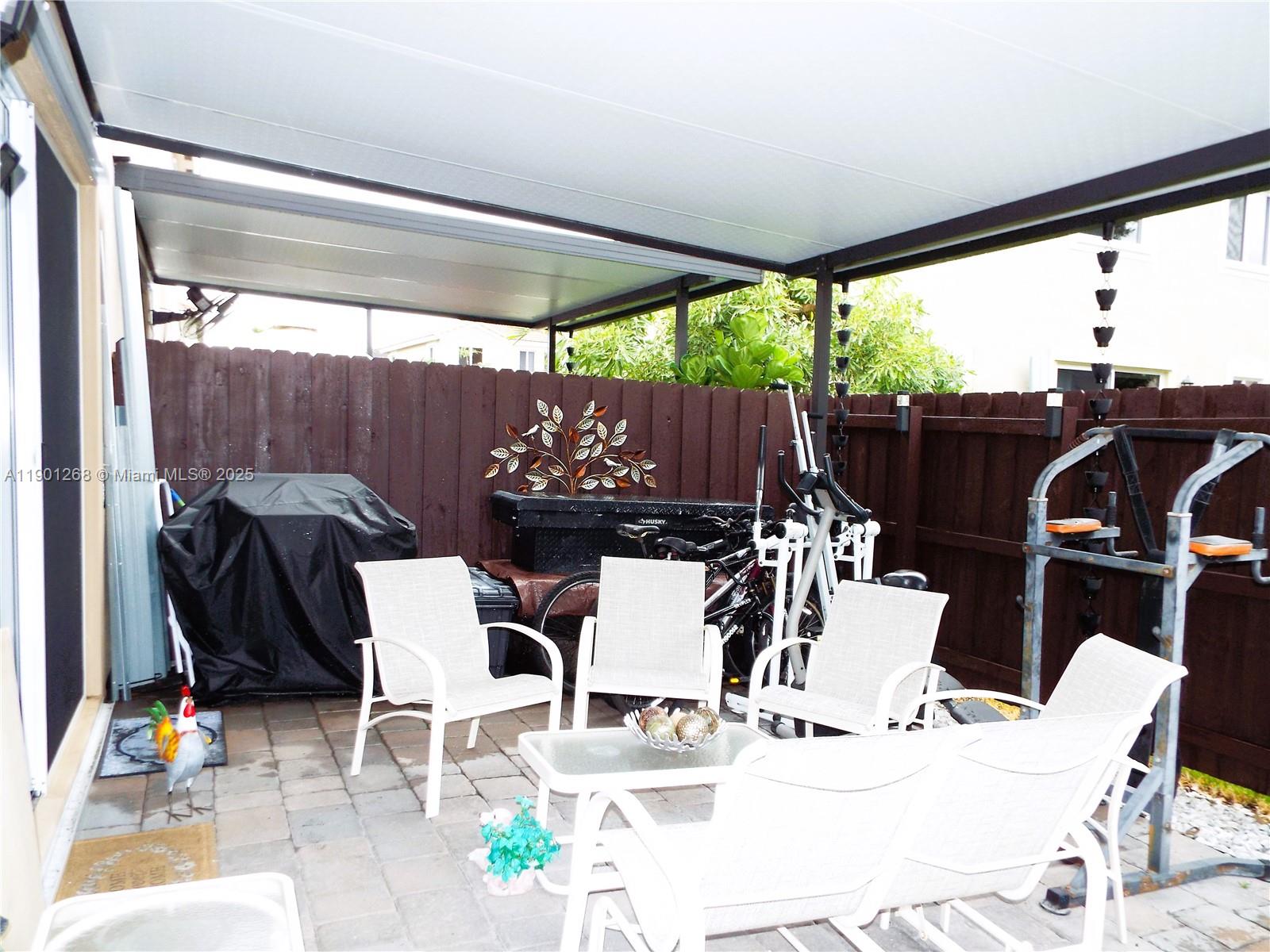 TOWNS AT SEASCAPE - Residential