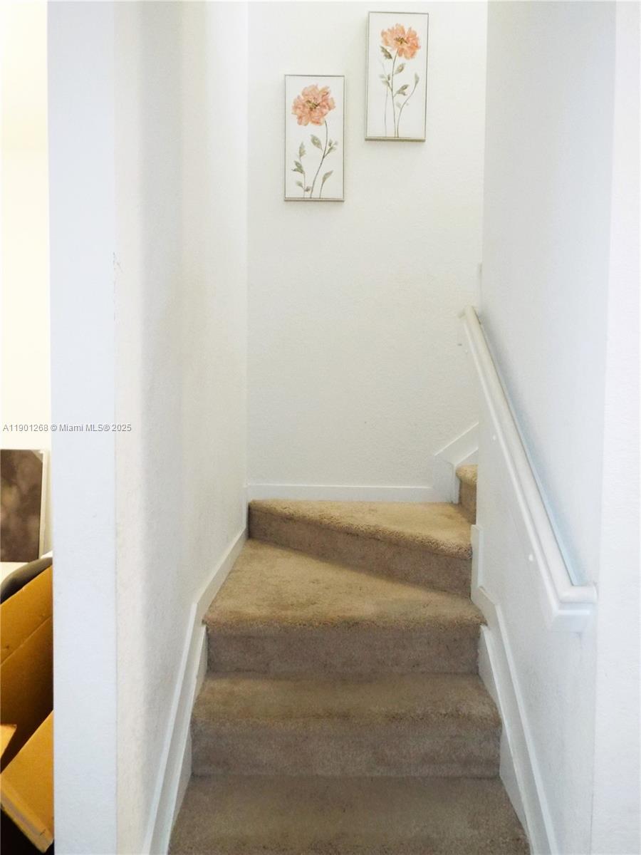 TOWNS AT SEASCAPE - Residential