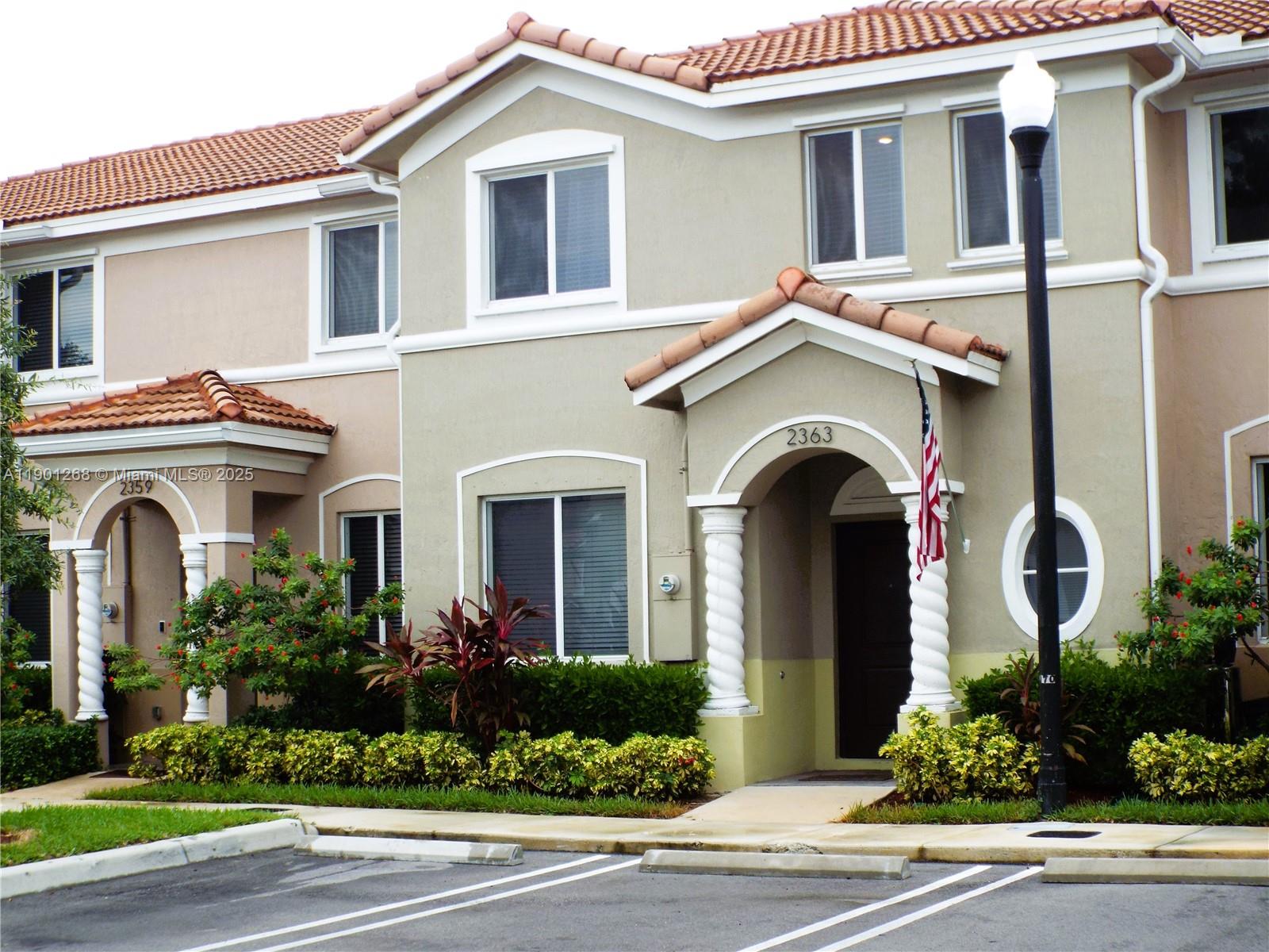 TOWNS AT SEASCAPE - Residential