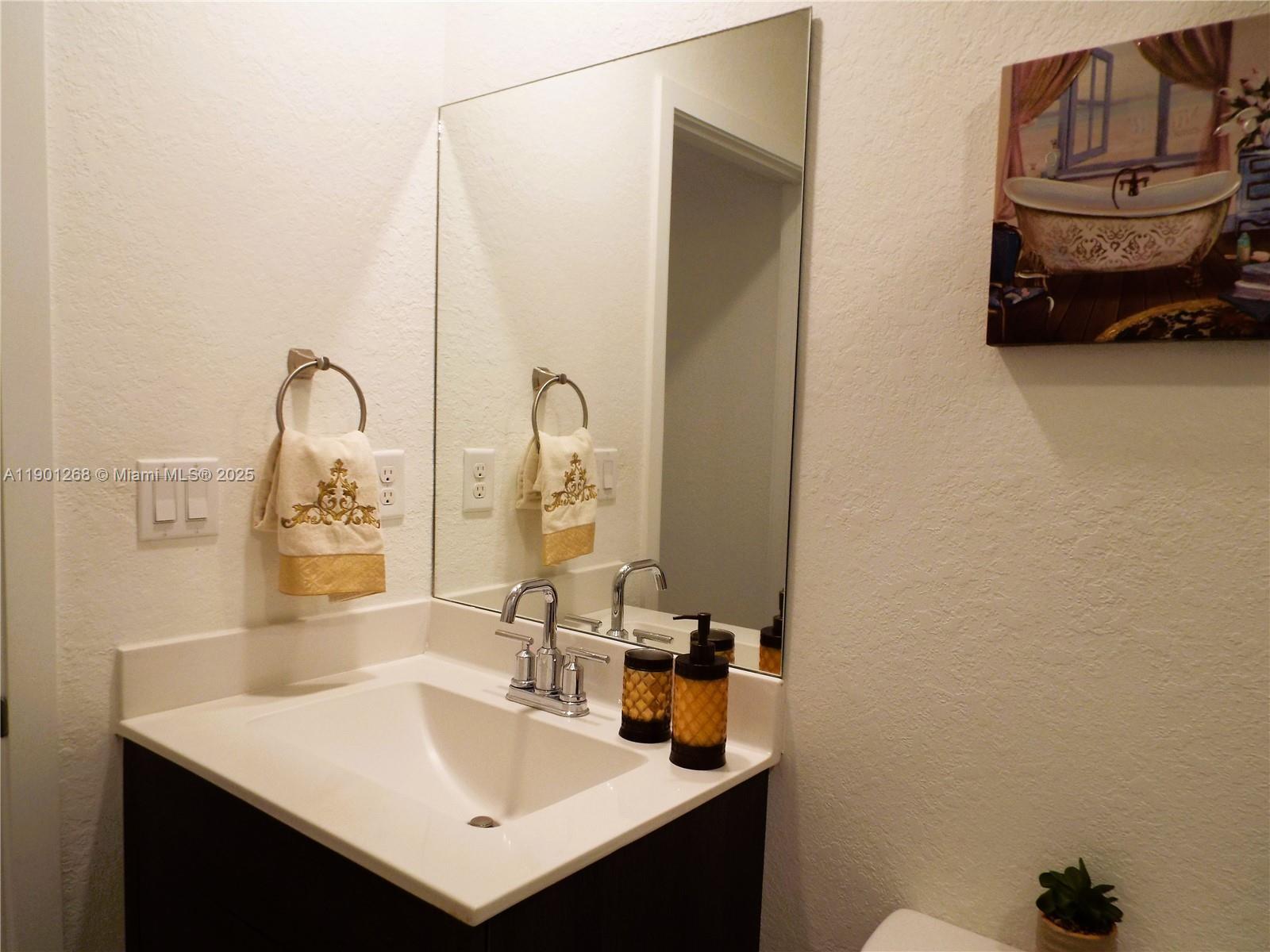 TOWNS AT SEASCAPE - Residential