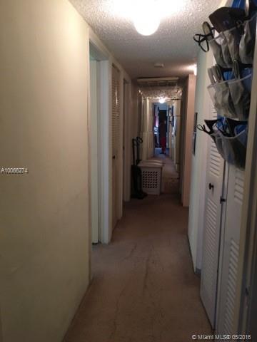 Short sale, perfect for investor. Needs TLC. No rent restrictions.