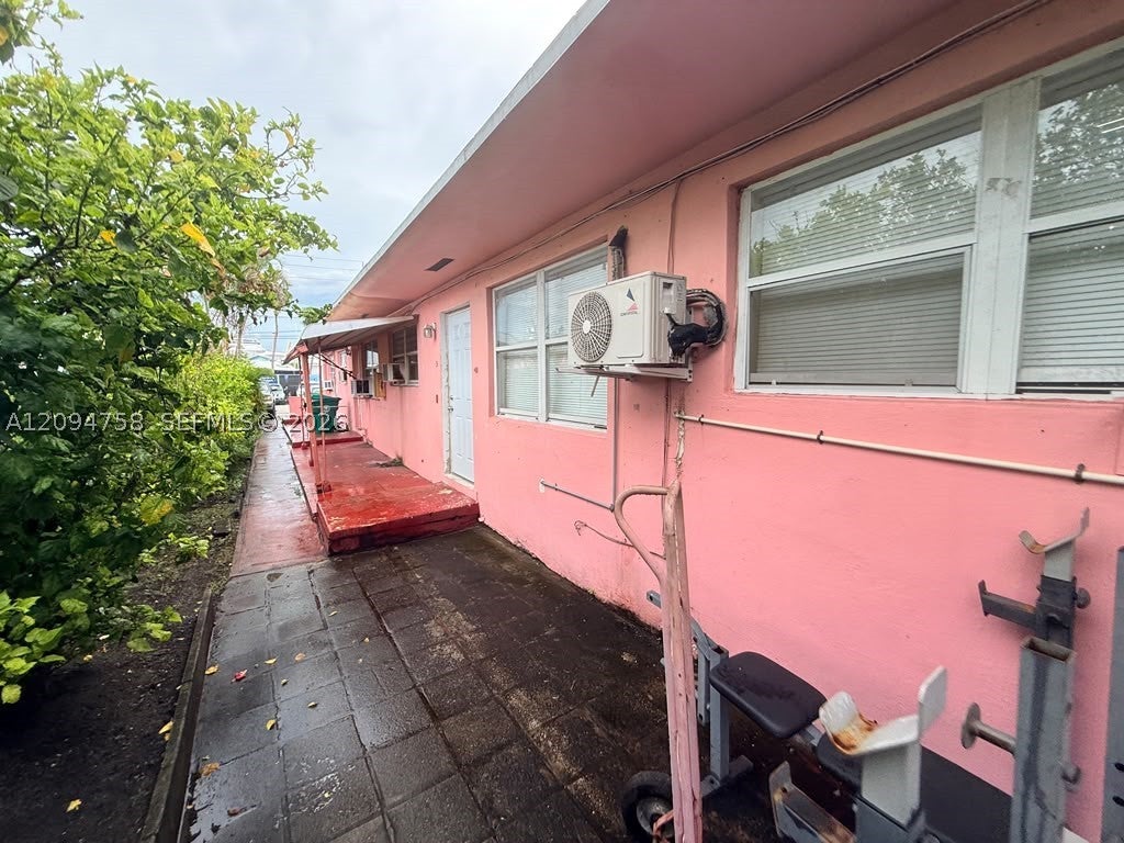 3070 NW 20th St 2