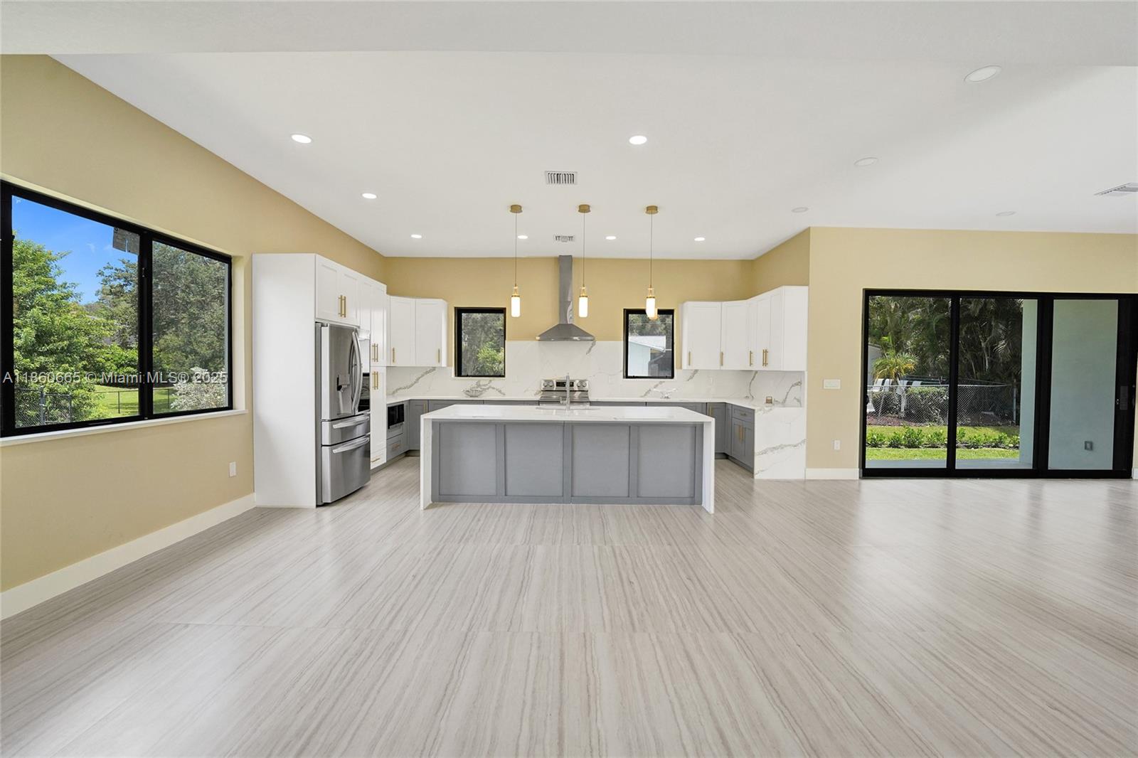 FLA FRUIT LANDS CO SUB NO - Residential
