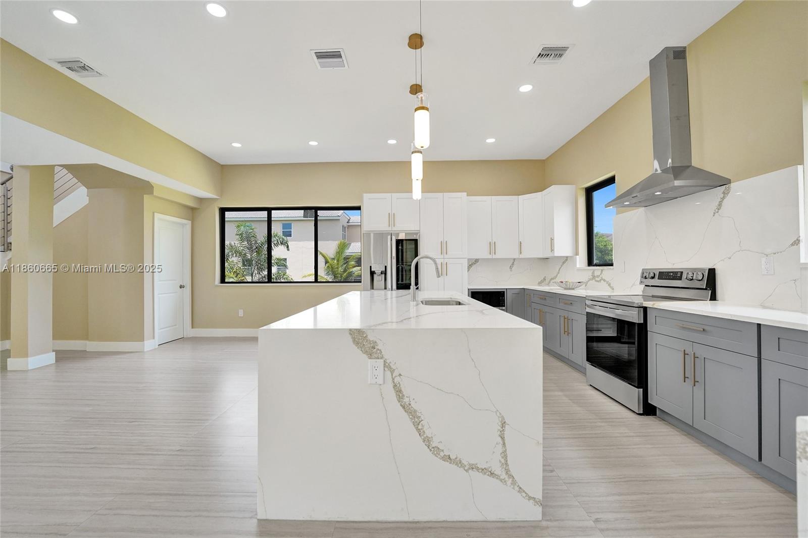 FLA FRUIT LANDS CO SUB NO - Residential