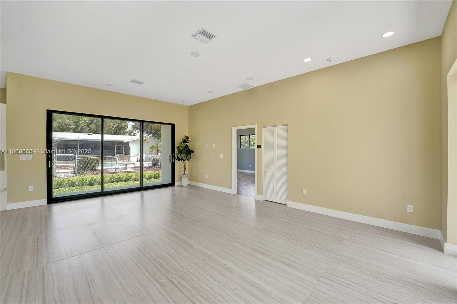 FLA FRUIT LANDS CO SUB NO - Residential