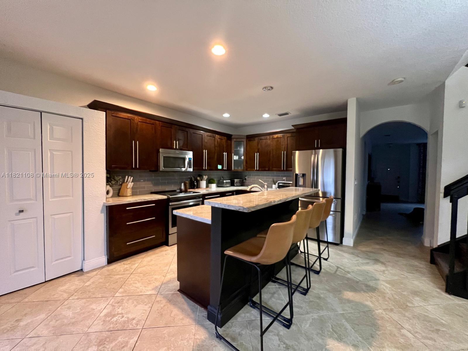2214 SE 23rd Ave 2214